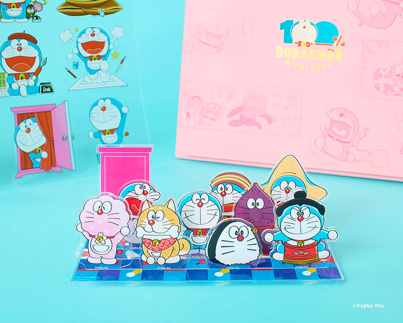 全10種のアクリルバッジが付属する、特別感あふれる豪華セット